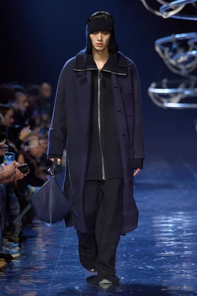 Look 26